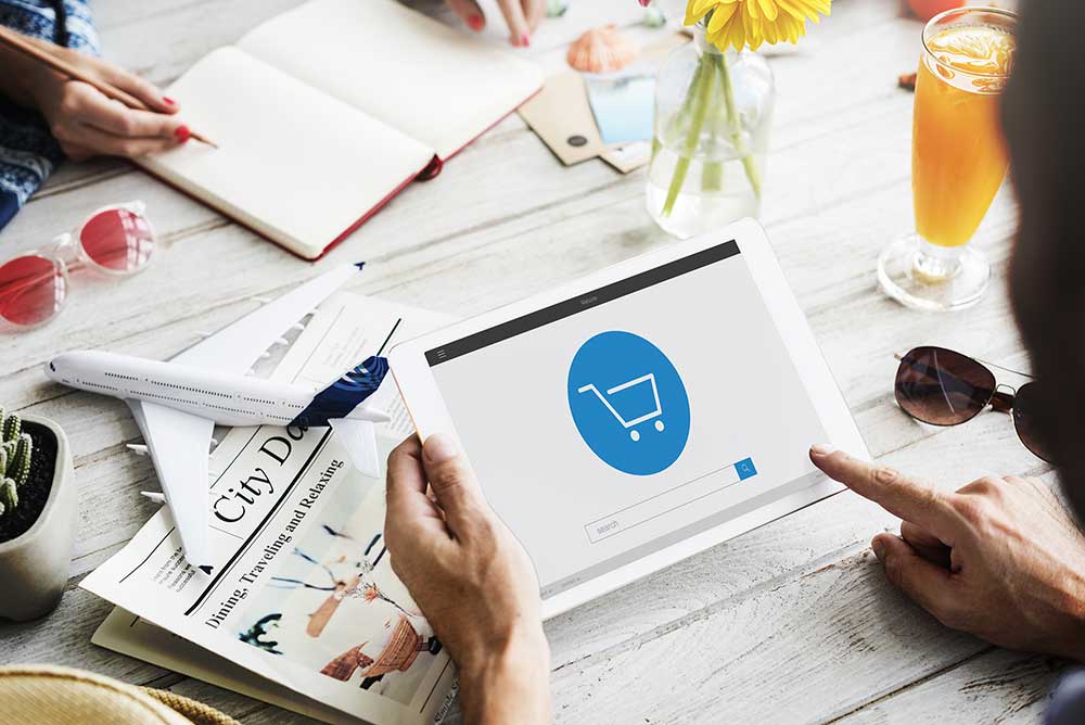 e-commerce-shop-online-homepage-sale-concept e-commerce
